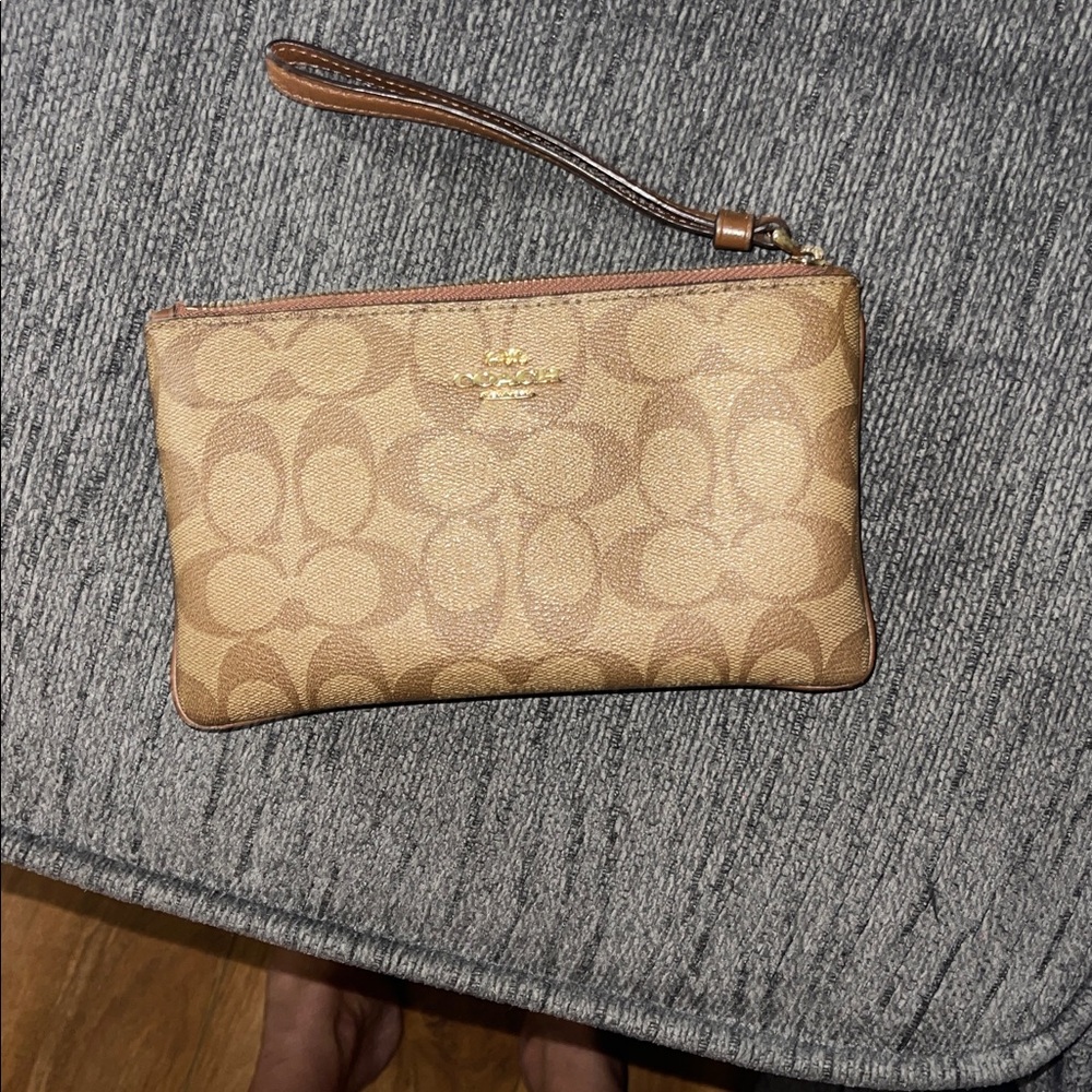 Coach Wristlet Zip Wallet